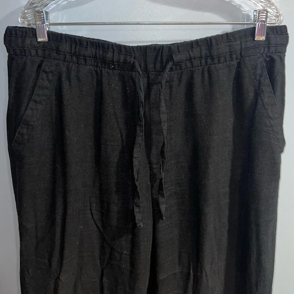 Old navy- Black pants - Picture 2 of 5